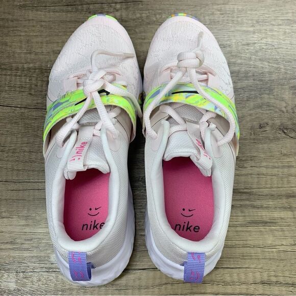 Nike~Women’s~Renew In Season Tr 12 PRM Light Pink Ghost Green Shoes~Size 6.5. - Picture 5 of 8